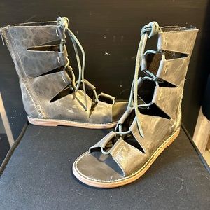 Freebird Cesar - Stone